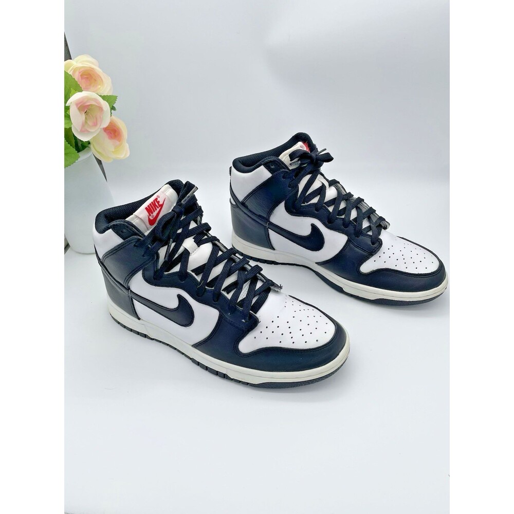 Nike Dunk High Men 9 / Women 10 Sneakers Black White Classic Comfortable Stylish